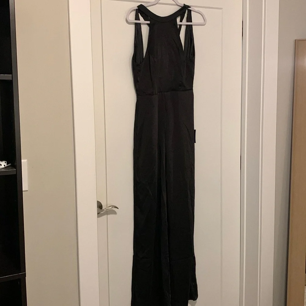 Lulus black silk jumpsuit in size Medium - Picture 4 of 9
